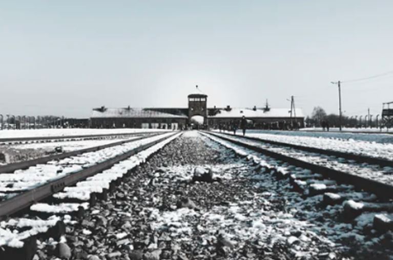 הנצחת השואה באינסטגרם